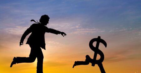 10 dicas para economizar com tarifas e juros bancários